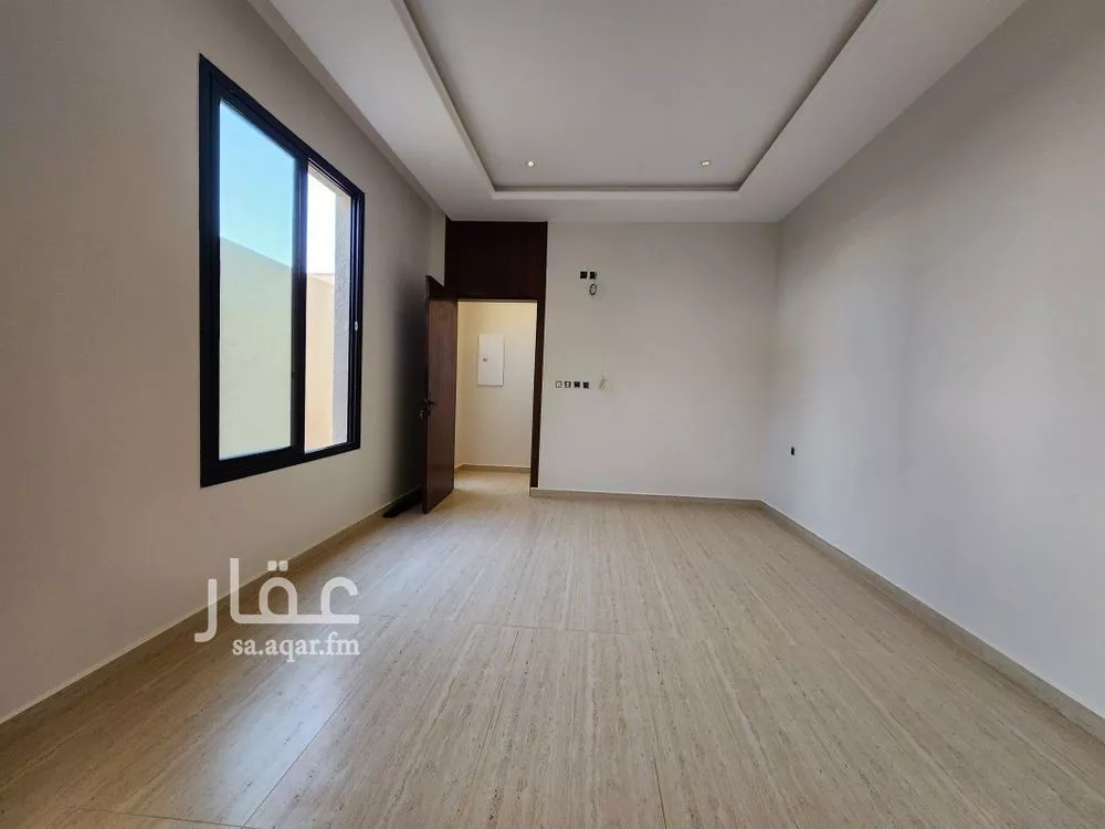 4 bedroom villa in Al Zahrah 6