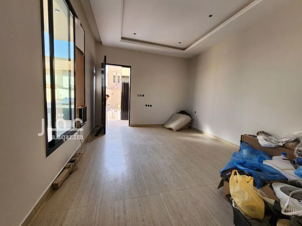 4 bedroom villa in Al Zahrah 9