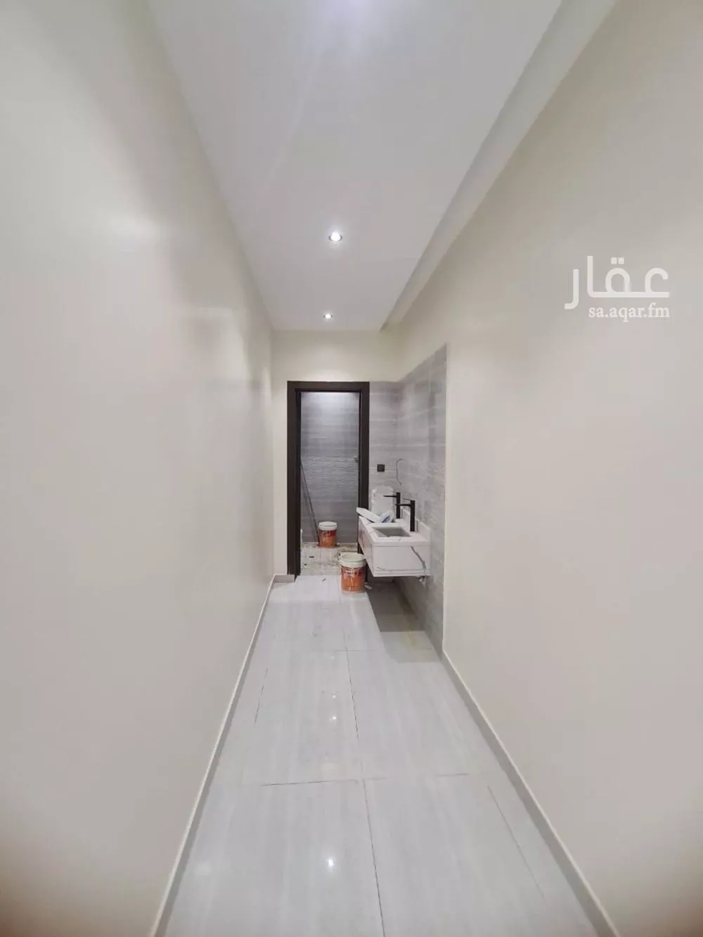 فيلا 7 غرف في عكاظ 5