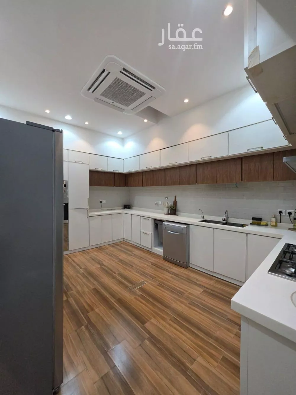 5 bedroom villa in Al Munsiyah 8