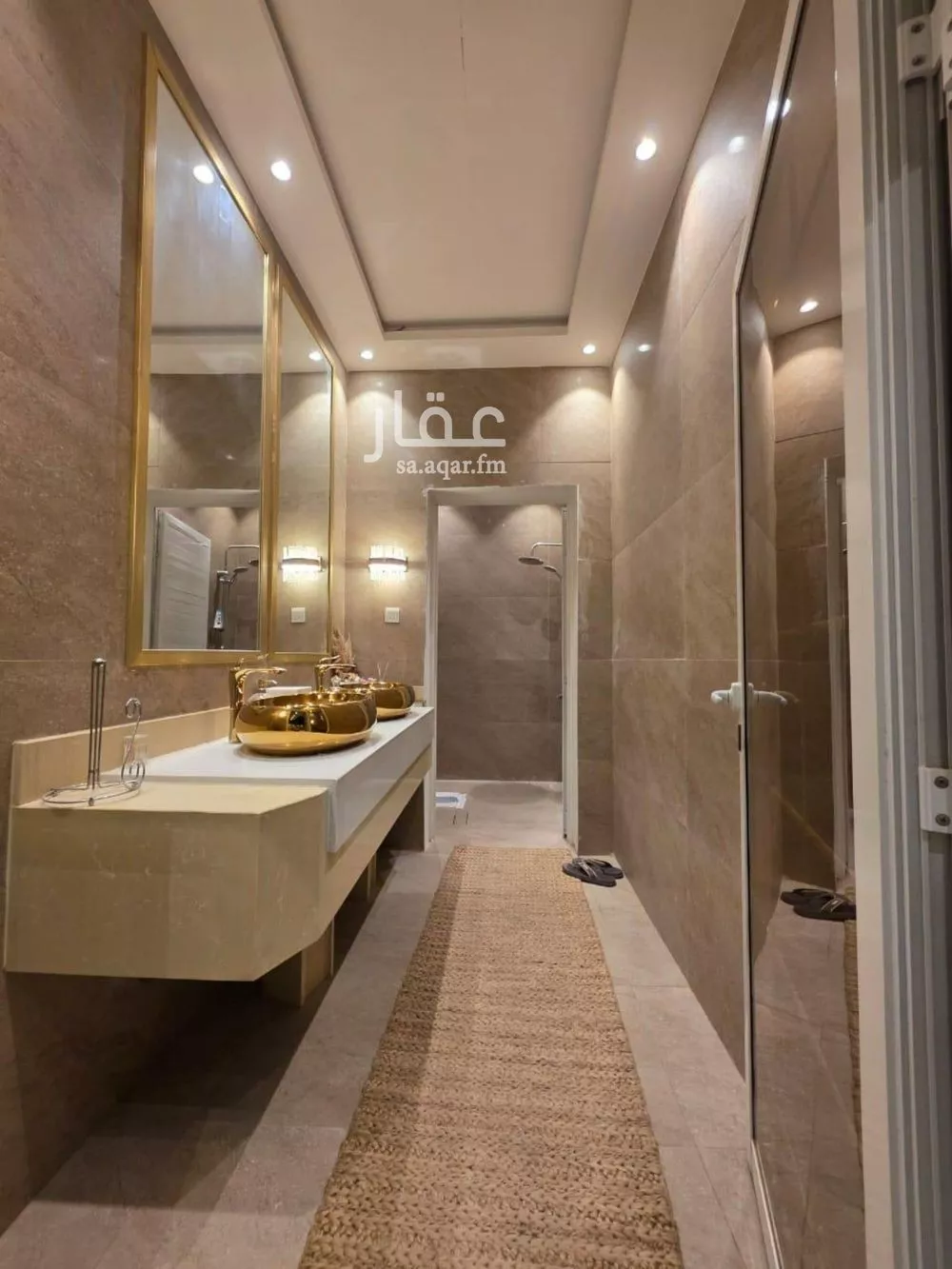 5 bedroom villa in Al Munsiyah 9