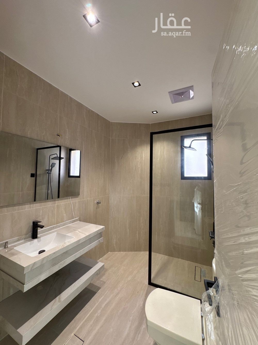 5 bedroom villa in Ishbiliyah, Riyadh 13