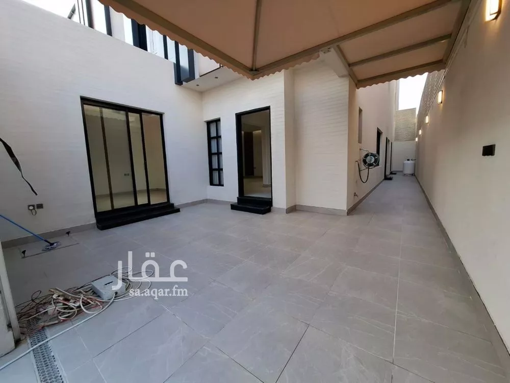 6 bedroom villa in Al Yarmouk 11