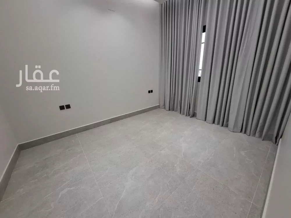 6 bedroom villa in Al Yarmouk 14