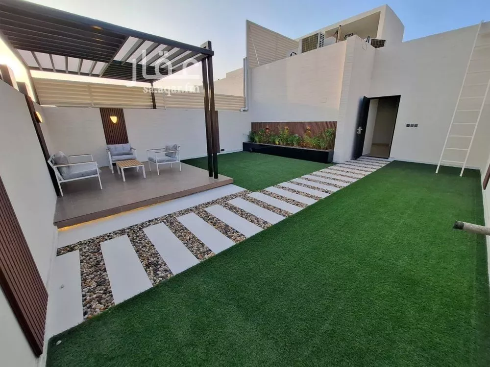 6 bedroom villa in Al Yarmouk 20