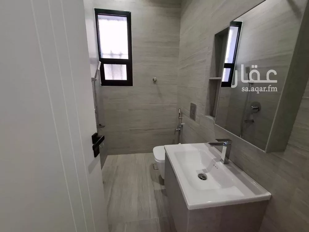 6 bedroom villa in Al Yarmouk 22
