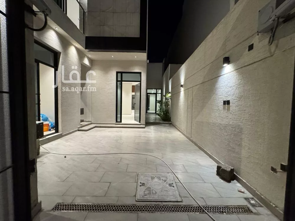 5 bedroom villa in Al Rimal 12