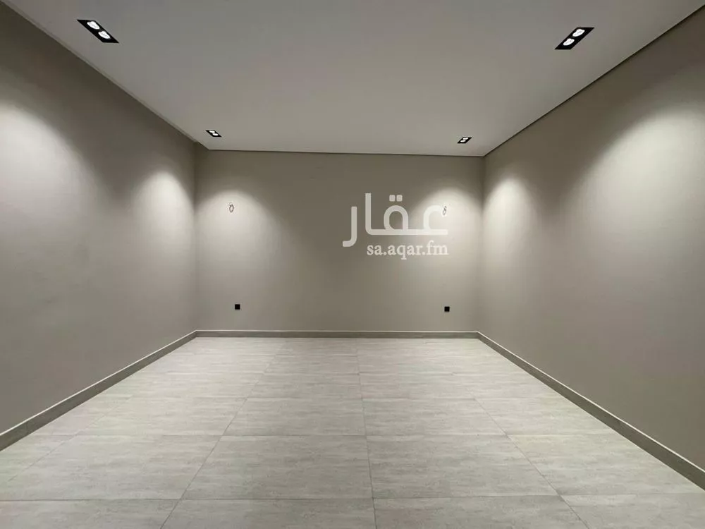 5 bedroom villa in Al Rimal 3