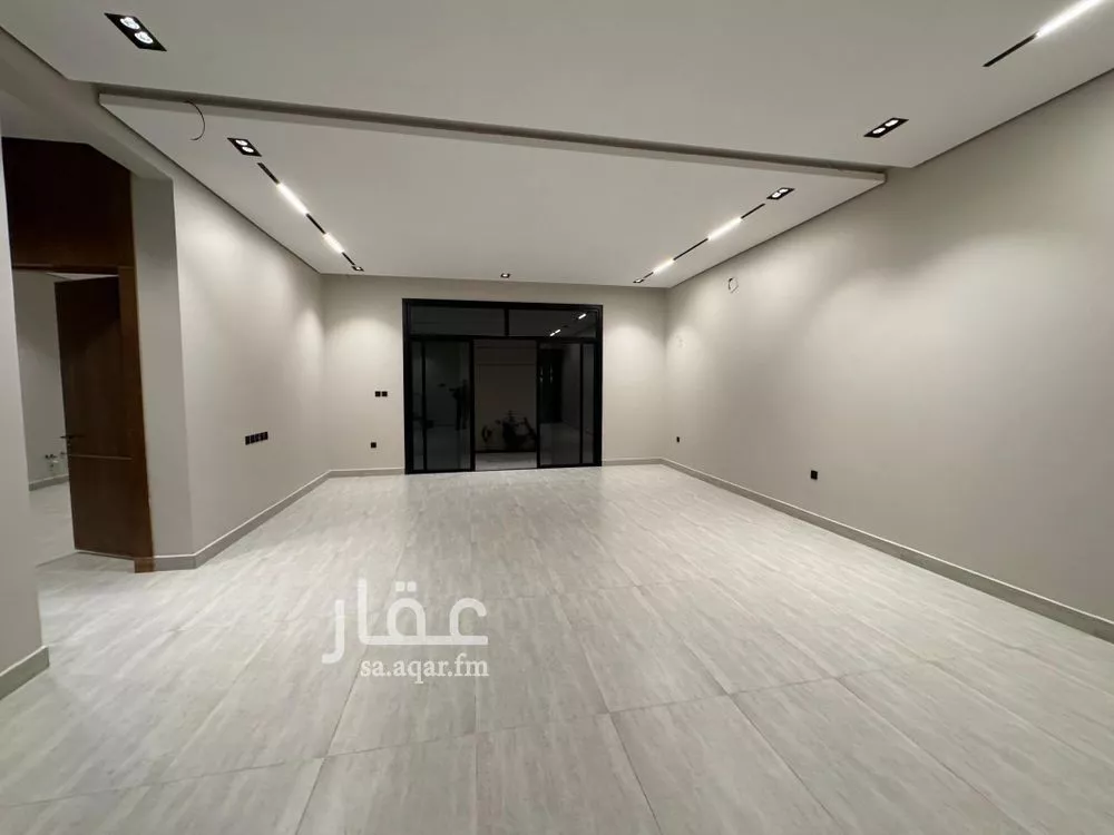 5 bedroom villa in Al Rimal 5