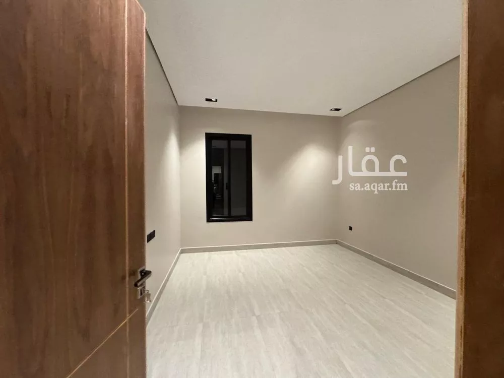 5 bedroom villa in Al Rimal 7