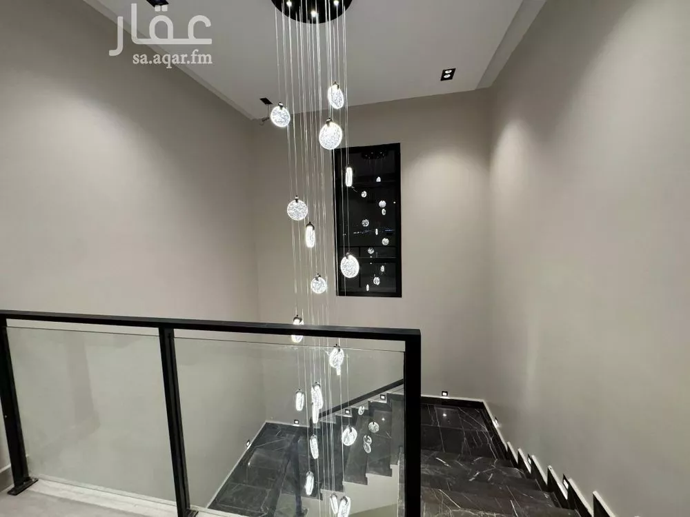 5 bedroom villa in Al Rimal 10