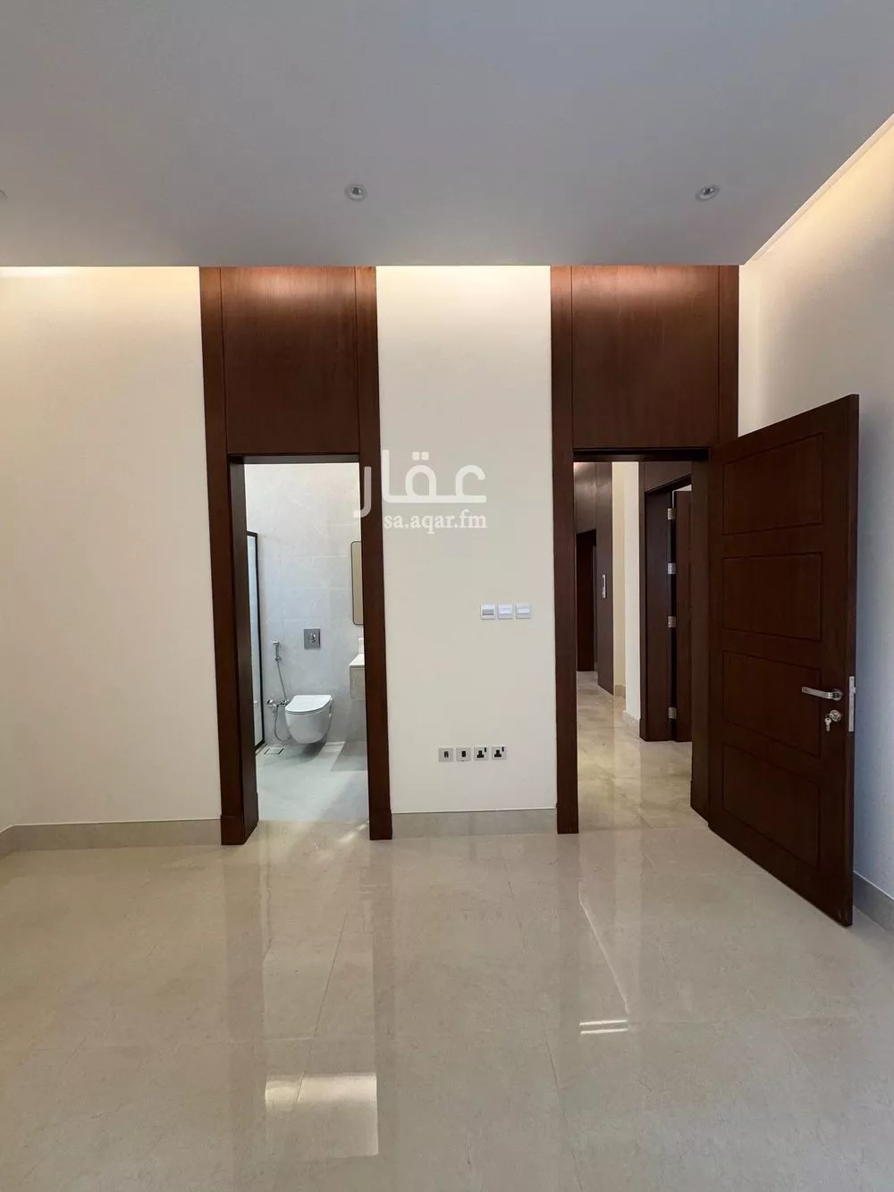 5 bedroom villa in Al Narjis 11