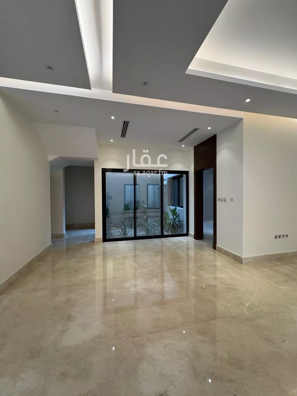 5 bedroom villa in Al Narjis 17