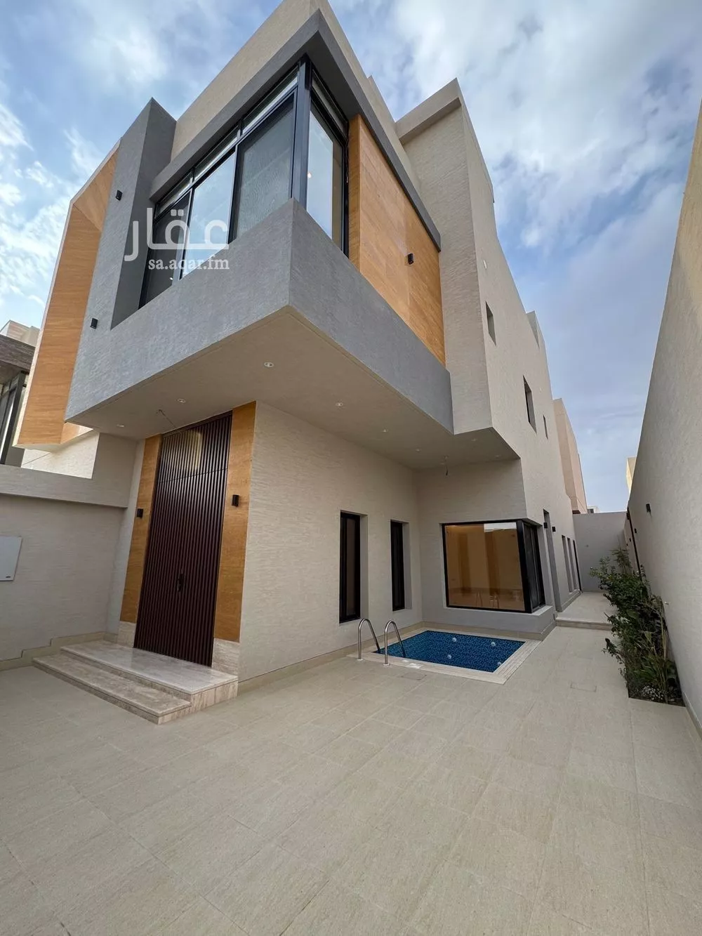 5 bedroom villa in Al Narjis 4