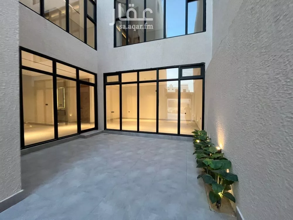 5 bedroom villa in Al Mahdiyyah 16