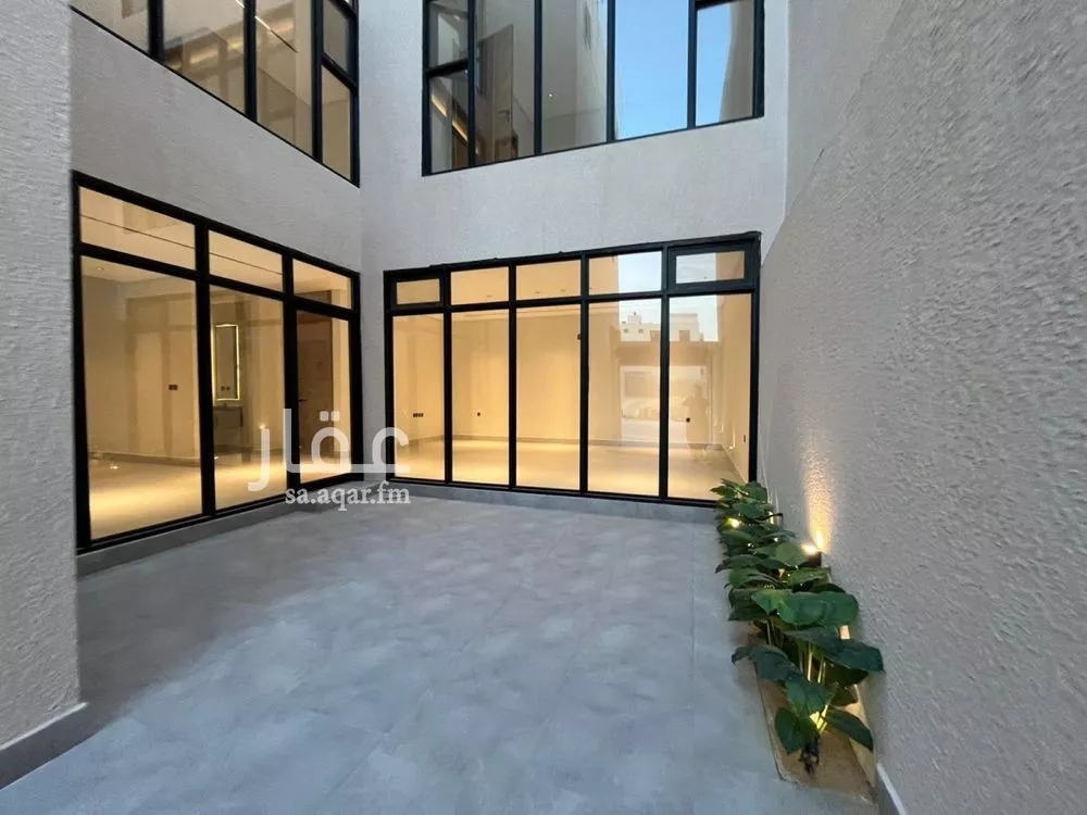 5 bedroom villa in Al Mahdiyyah 8