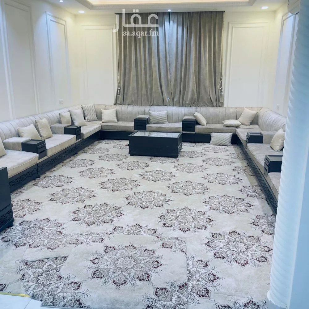 5 bedroom villa in Riyadh 4