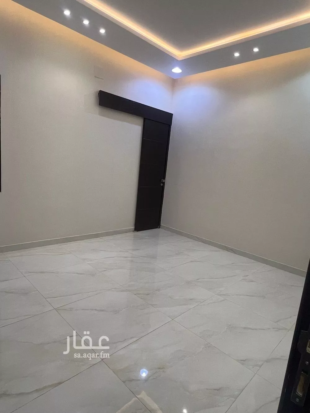 فيلا 6 غرف في الرمال 20