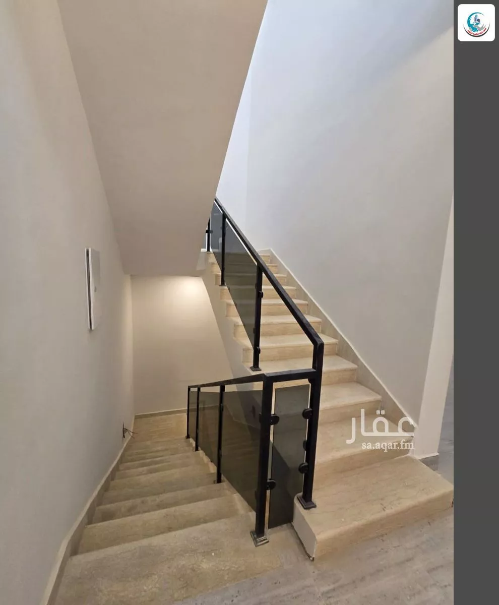 8 bedroom villa in Tuwaiq 17