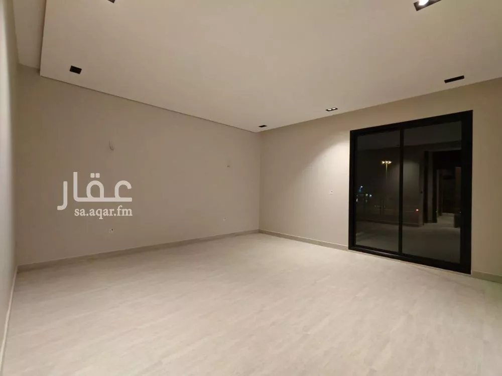 فيلا 5 غرف في الرمال 9