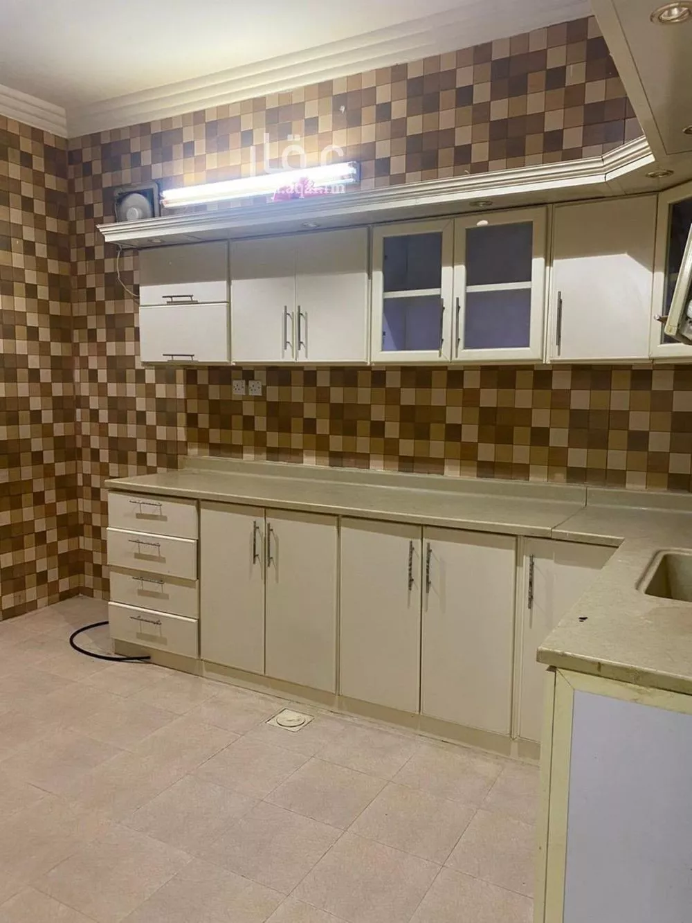 4 bedroom apartment in Okaz, Riyadh 10