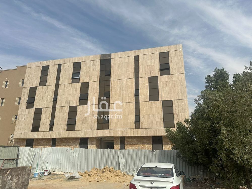 100 bedroom building in Al Izdihar, Riyadh 2