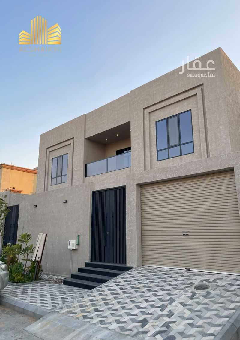 4 bedroom building in At Tahliyah, Eastern Province 2