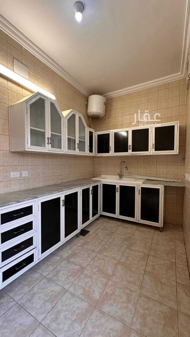 4 bedroom apartment in Al Khalidiyyah, Taif 7