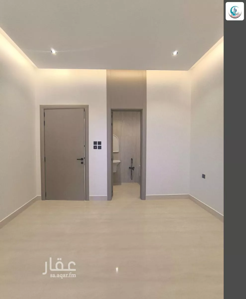8 bedroom villa in Al Janadriyah 12