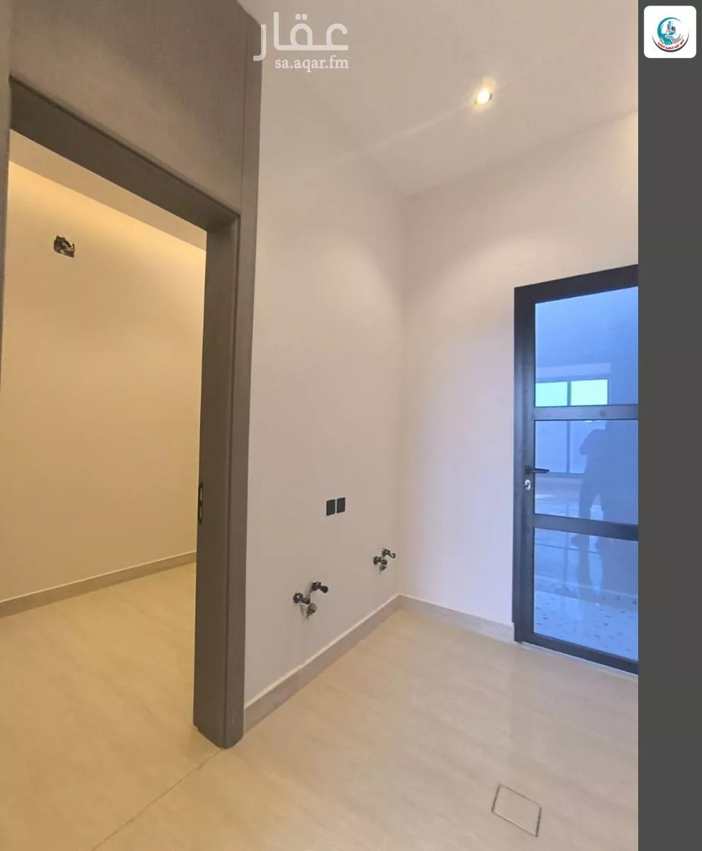 8 bedroom villa in Al Janadriyah 7