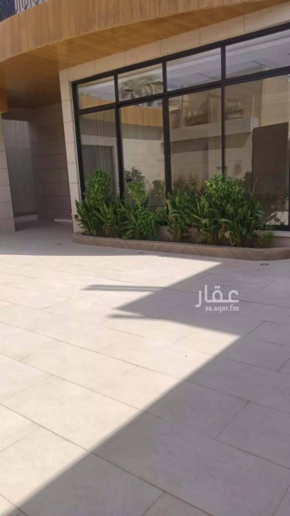 فيلا 11 غرف في الفلاح 8