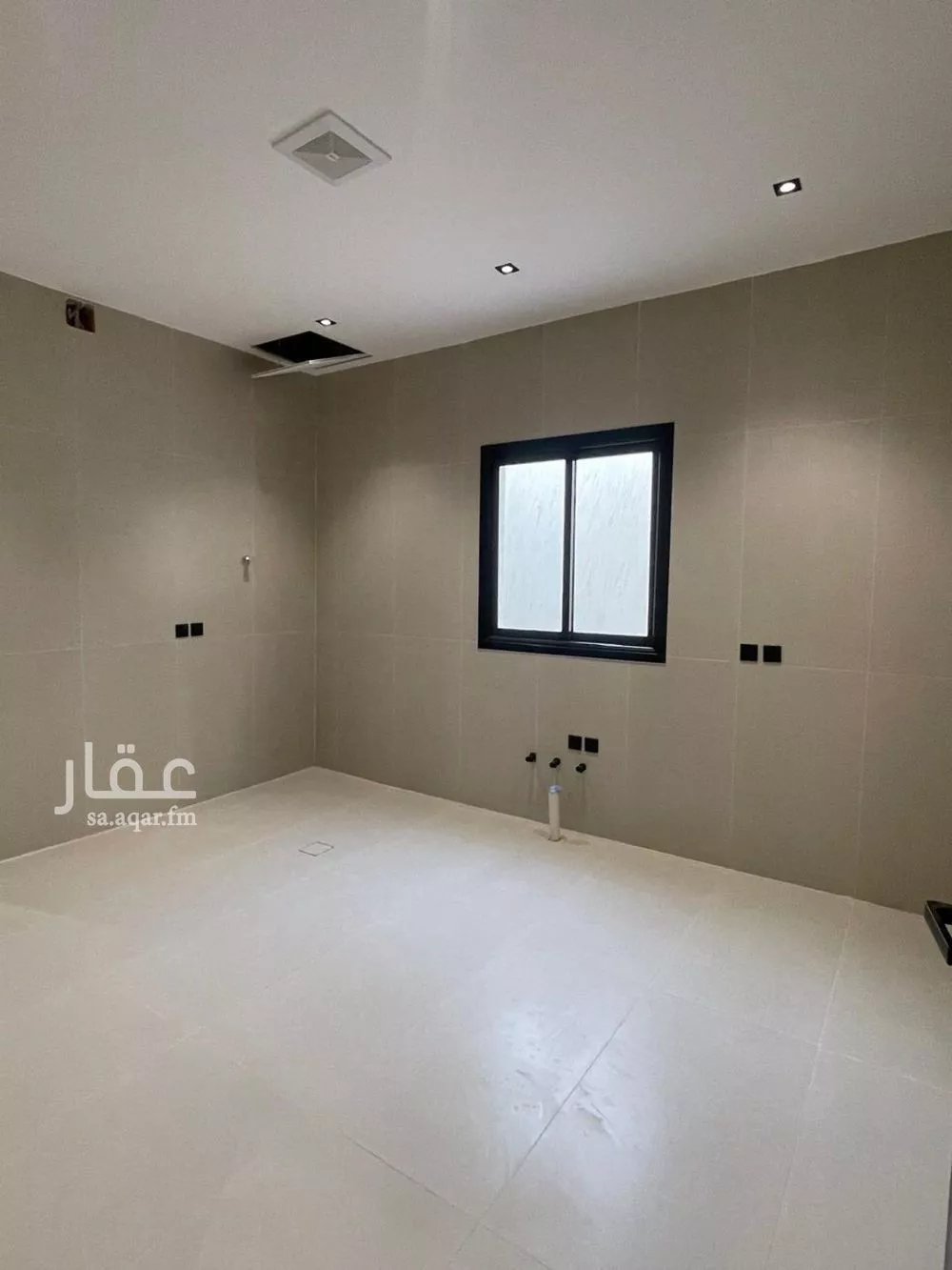 4 bedroom villa in Al Rimal 10