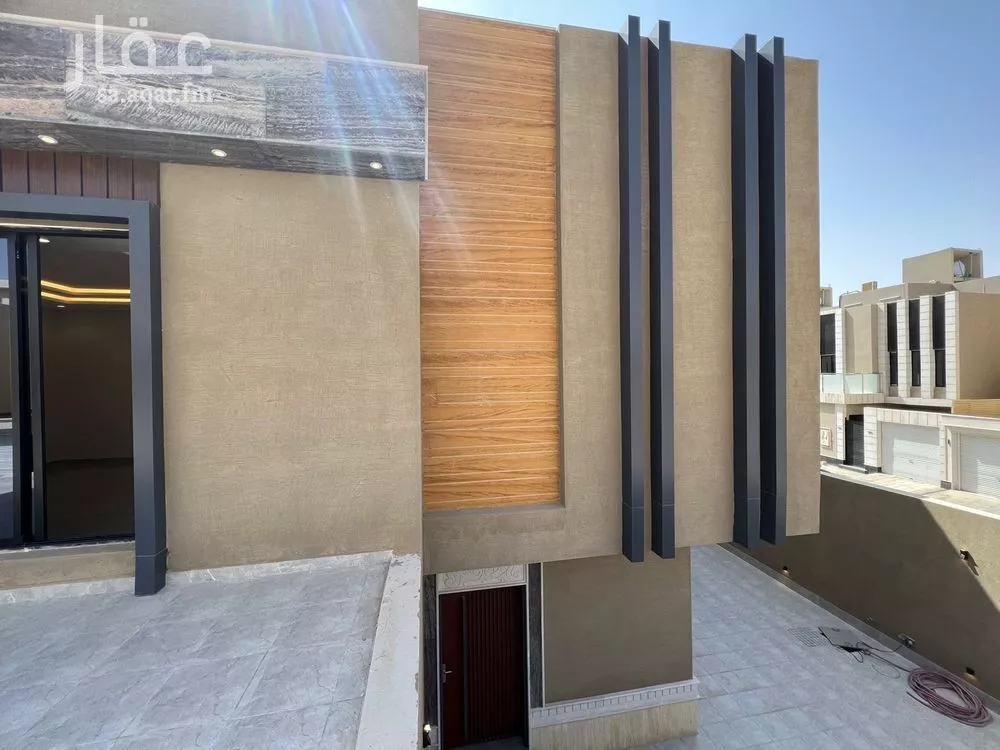 5 bedroom villa in Al Rimal 11