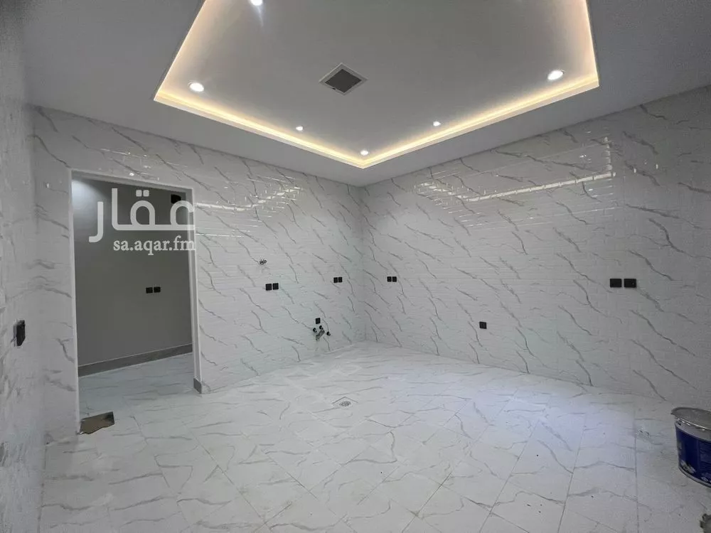 5 bedroom villa in Al Rimal 3