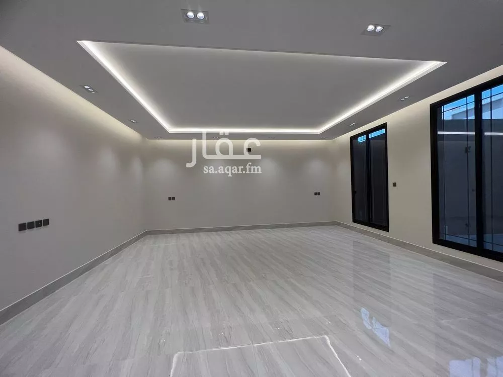 5 bedroom villa in Al Rimal 4