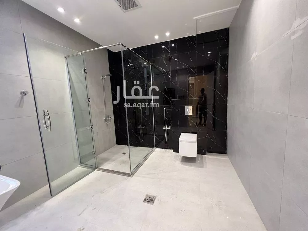 5 bedroom villa in Al Rimal 7