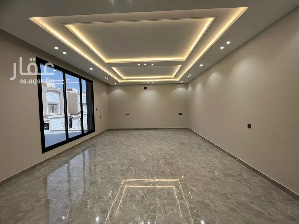 5 bedroom villa in Al Rimal 8