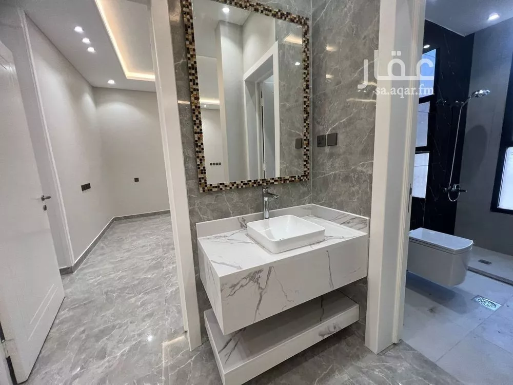 5 bedroom villa in Al Rimal 10