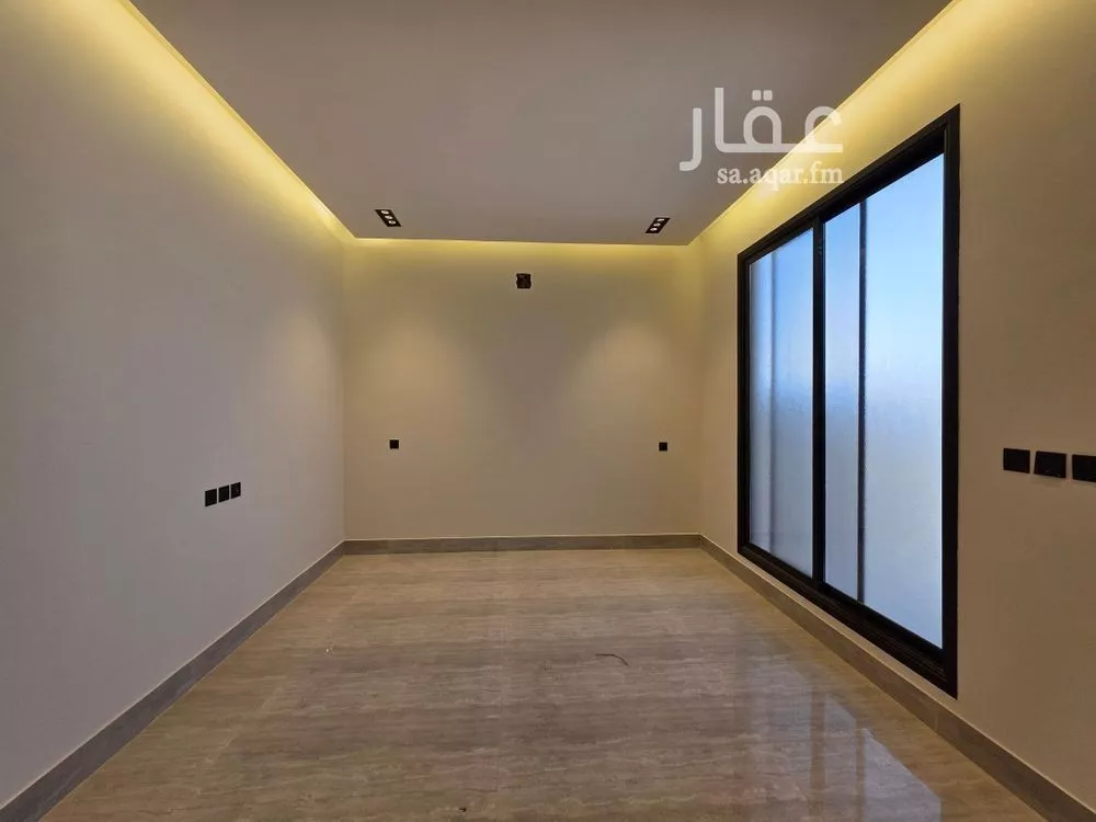 فيلا 5 غرف في العارض 17