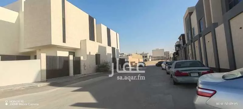 5 bedroom villa in Al Mahdiyyah 16