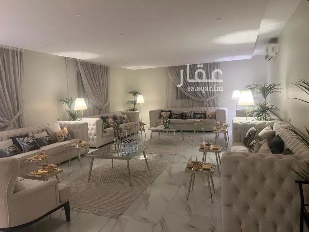 4 bedroom villa in Al Rawdah 6