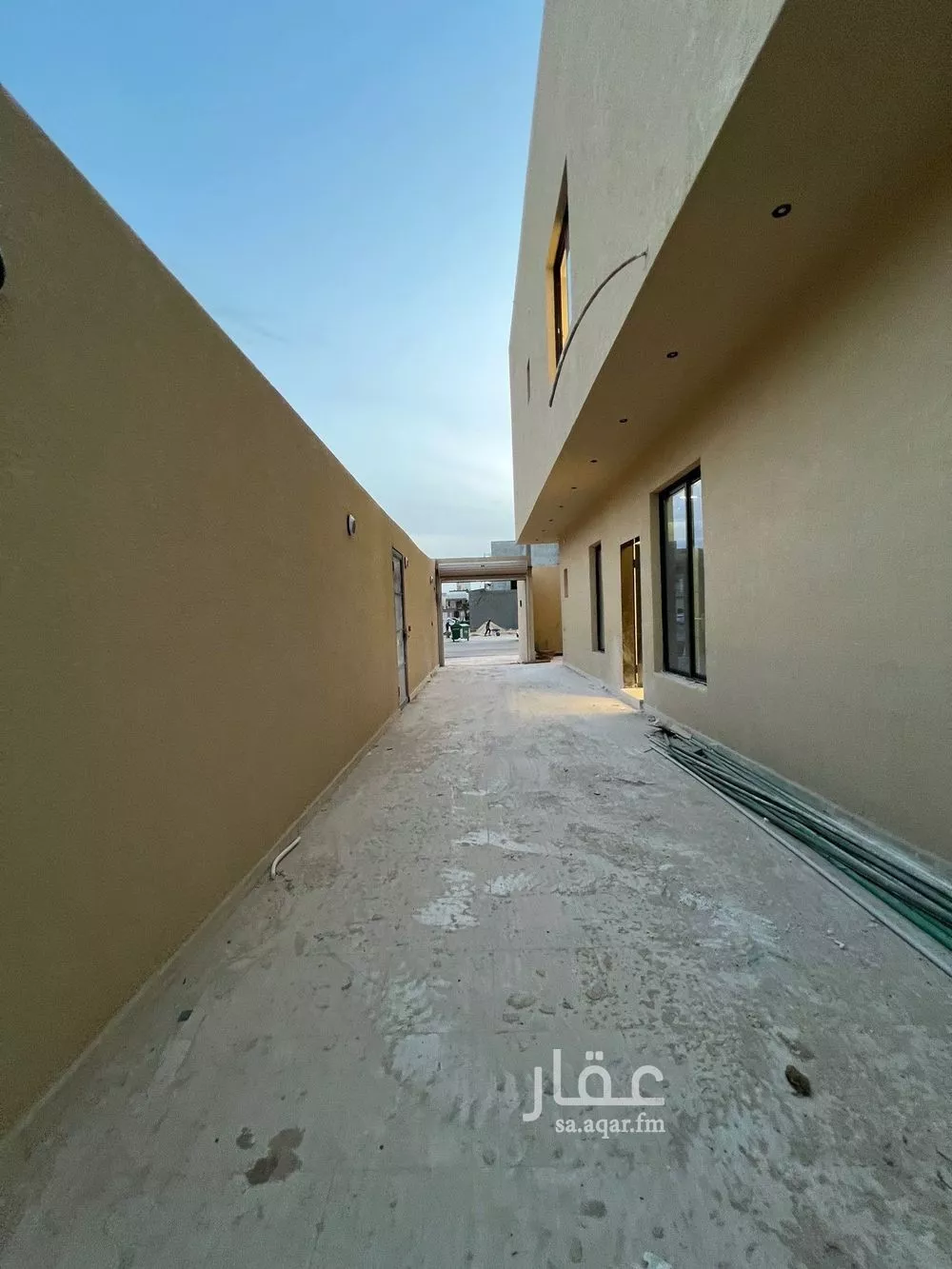 فيلا 6 غرف في الحزم 13