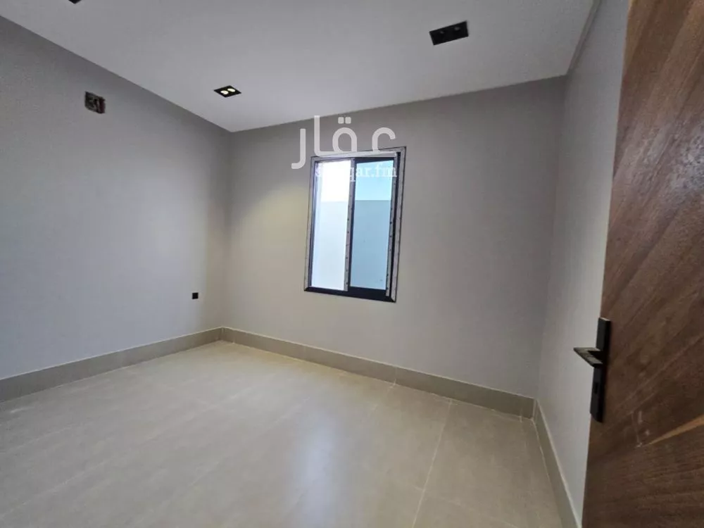 5 bedroom villa in Okaz 9