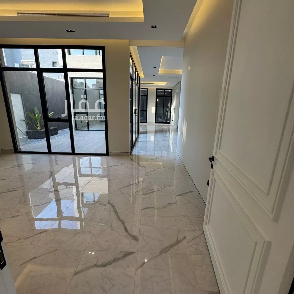 5 bedroom villa in Al Narjis 15