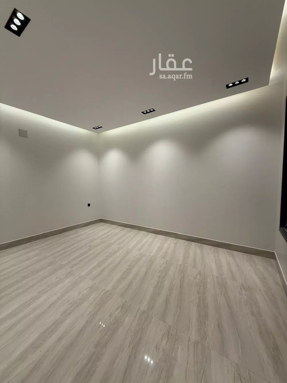 فيلا 4 غرف في الرمال 2