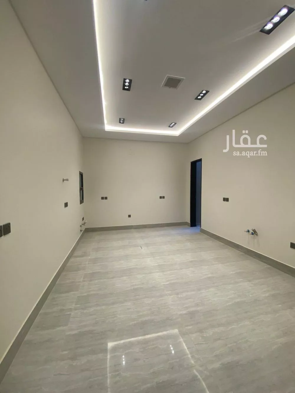 فيلا 6 غرف في الرمال 23