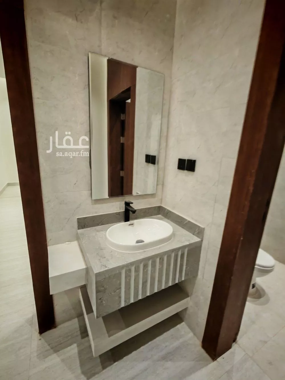 فيلا 6 غرف في الجنادرية 11