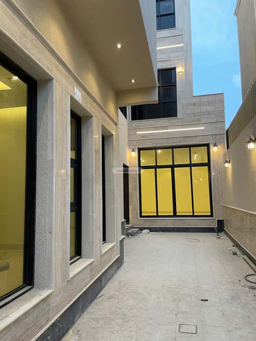 5 bedroom villa in Dhahrat Laban 3