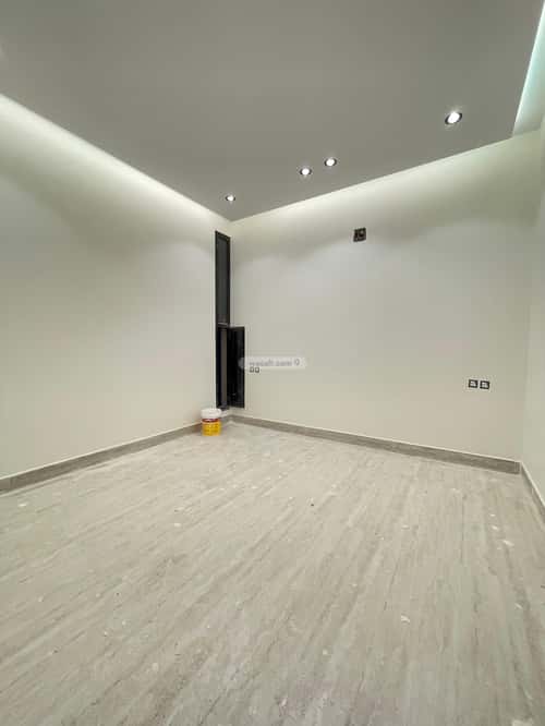 5 bedroom villa in Dhahrat Laban 5
