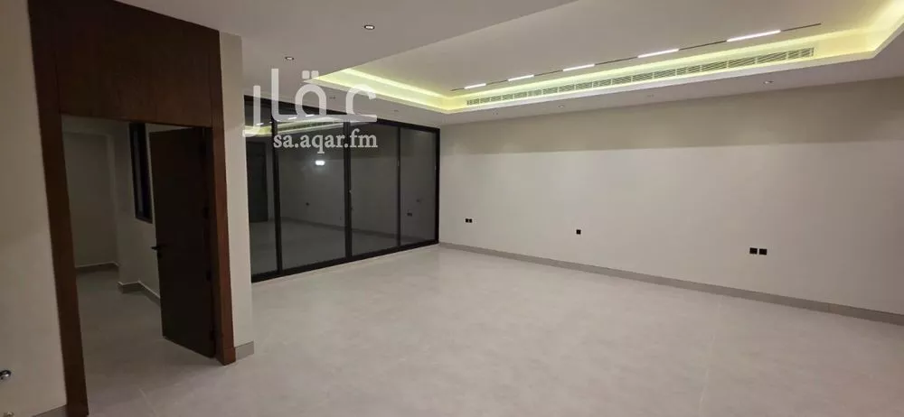 فيلا 6 غرف في العارض 11
